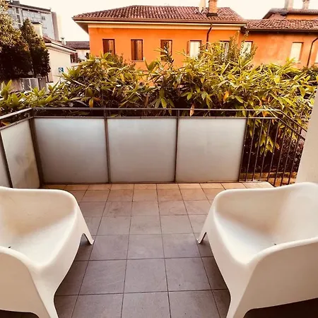 White House Lounge Supreme * Udine