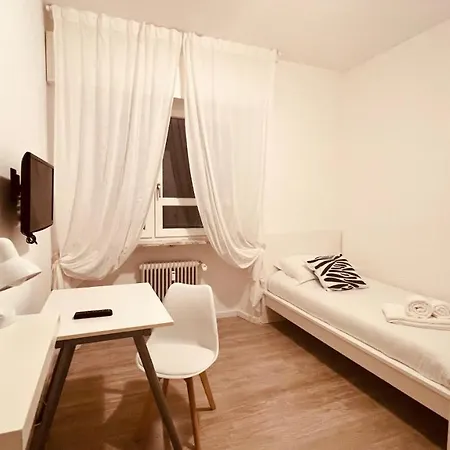 White House Lounge Supreme Apartman Udine